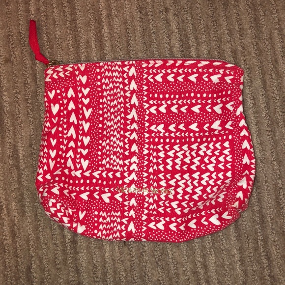 Victoria’s Secret makeup bag - Picture 1 of 3